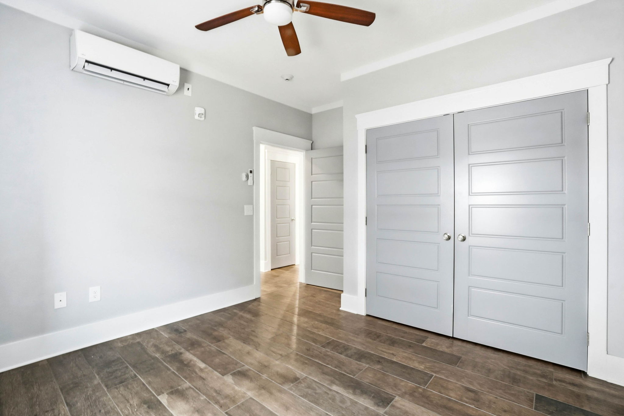 109 W Main Street, Jonesborough, Tennessee 37659, 2 Bedrooms Bedrooms, ,1 BathroomBathrooms,Downtown Lofts,For Rent,W Main Street,1034