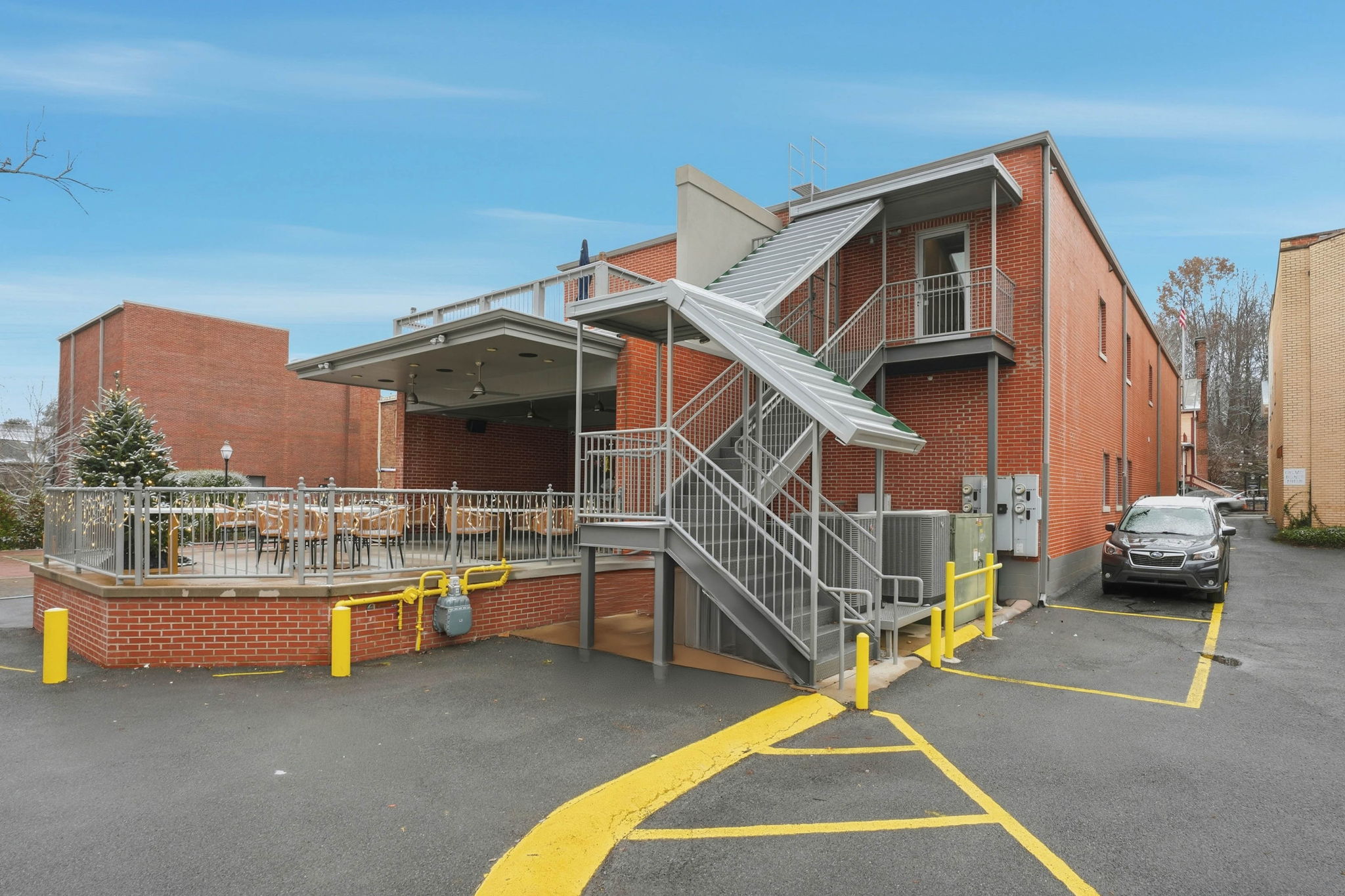 109 W Main Street, Jonesborough, Tennessee 37659, 2 Bedrooms Bedrooms, ,1 BathroomBathrooms,Downtown Lofts,For Rent,W Main Street,1034