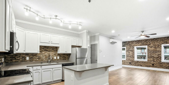 109 W Main Street, Jonesborough, Tennessee 37659, 2 Bedrooms Bedrooms, ,1 BathroomBathrooms,Downtown Lofts,For Rent,W Main Street,1034