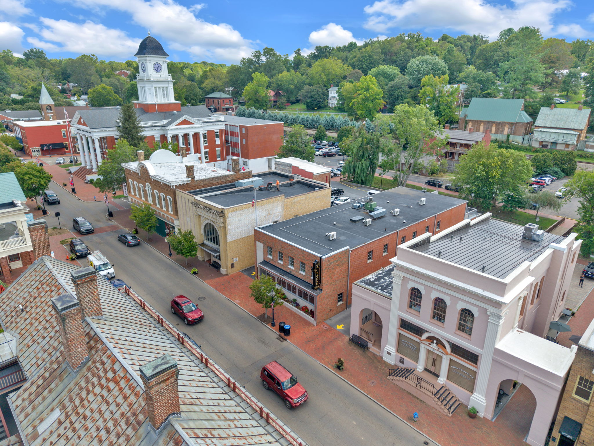109 W Main Street, Jonesborough, Tennessee 37659, 1 Bedroom Bedrooms, ,1 BathroomBathrooms,Downtown Lofts,For Rent,W Main Street,1036