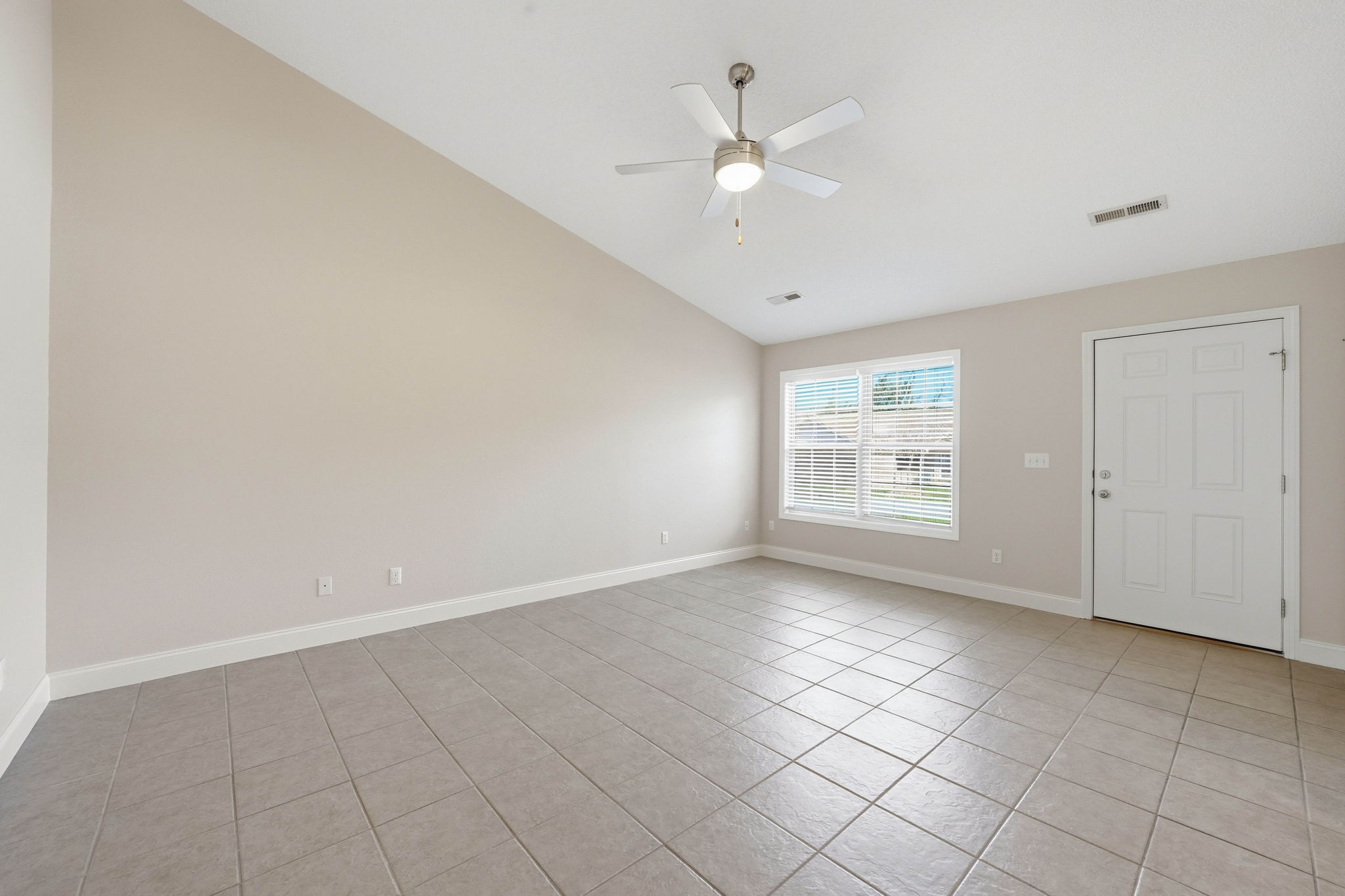 Suncrest Village Lane, Gray, Tennessee 37615, 1 Bedroom Bedrooms, ,1 BathroomBathrooms,Suncrest Village,For Rent,Suncrest Village Lane,1048